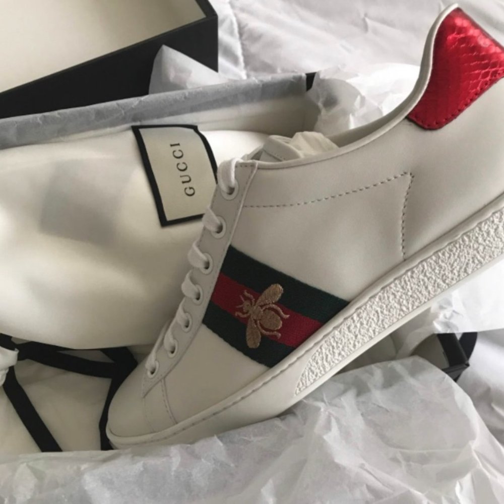 Gently Worn Gucci Ace Sneaker with Bee